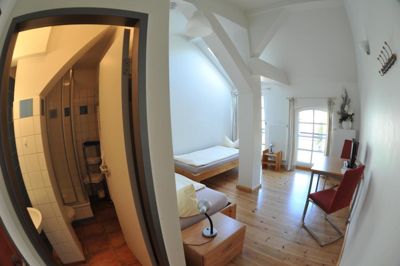 Hof Maerkische Heide Hostel Brandenburg  Bagian luar foto
