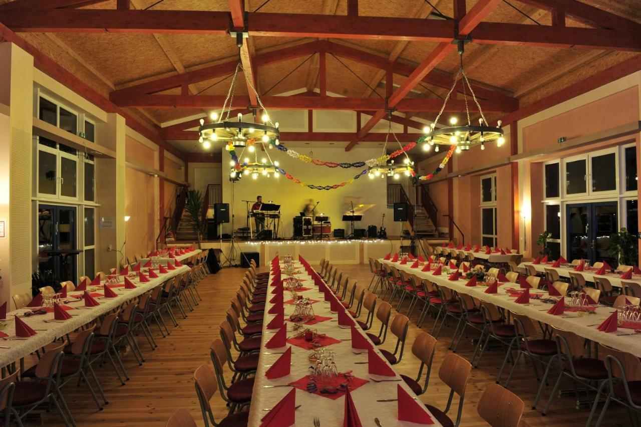 Hof Maerkische Heide Hostel Brandenburg  Bagian luar foto